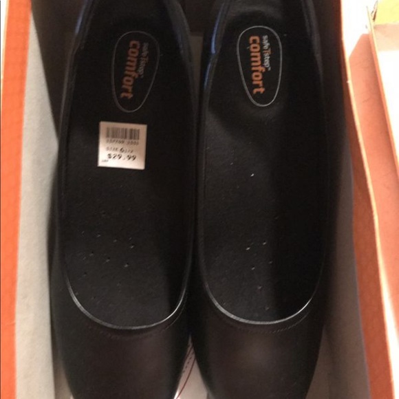 New Women shoes size 6 1/2 - Picture 3 of 4